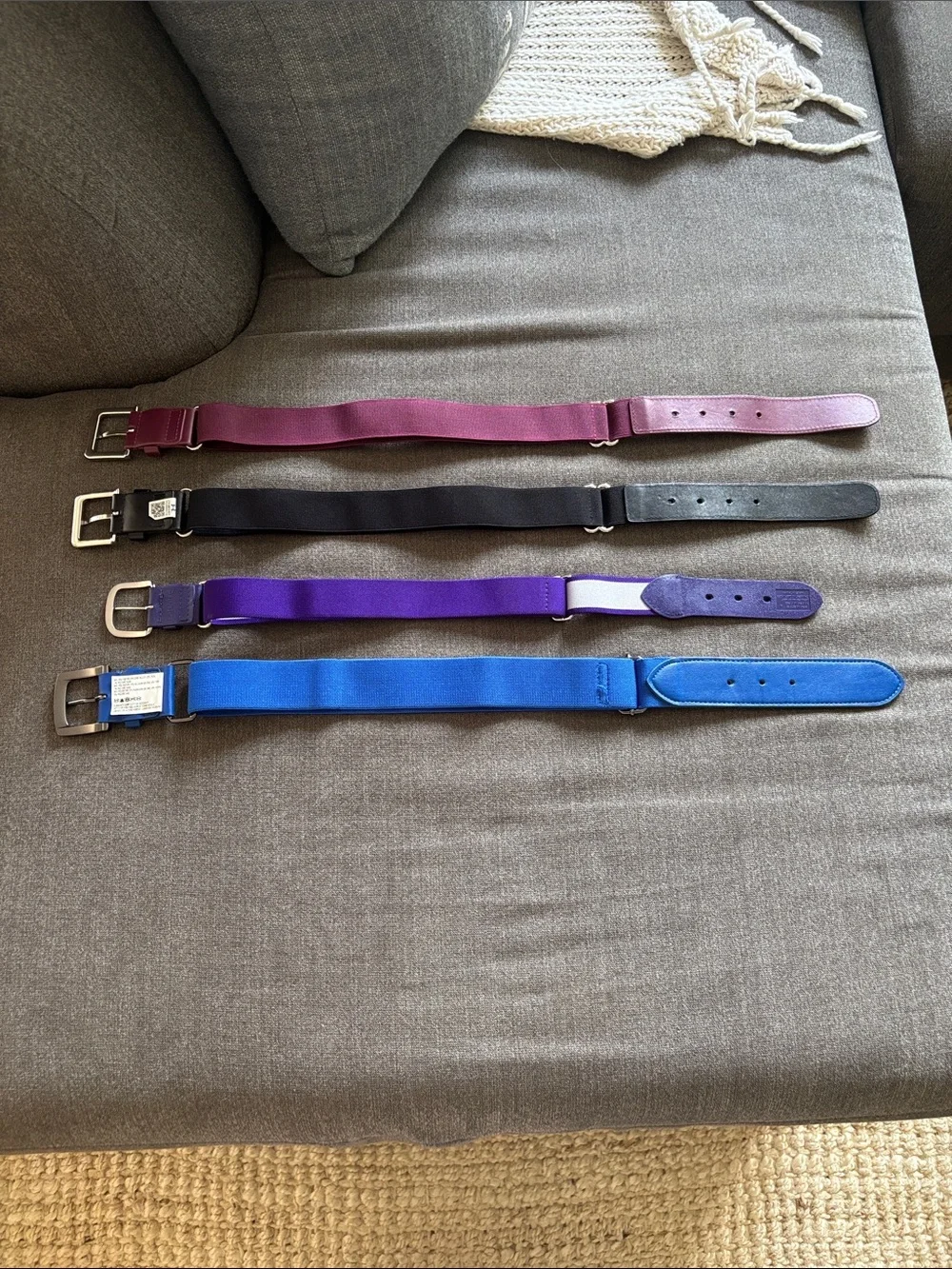 4 like new baseball baseball belts